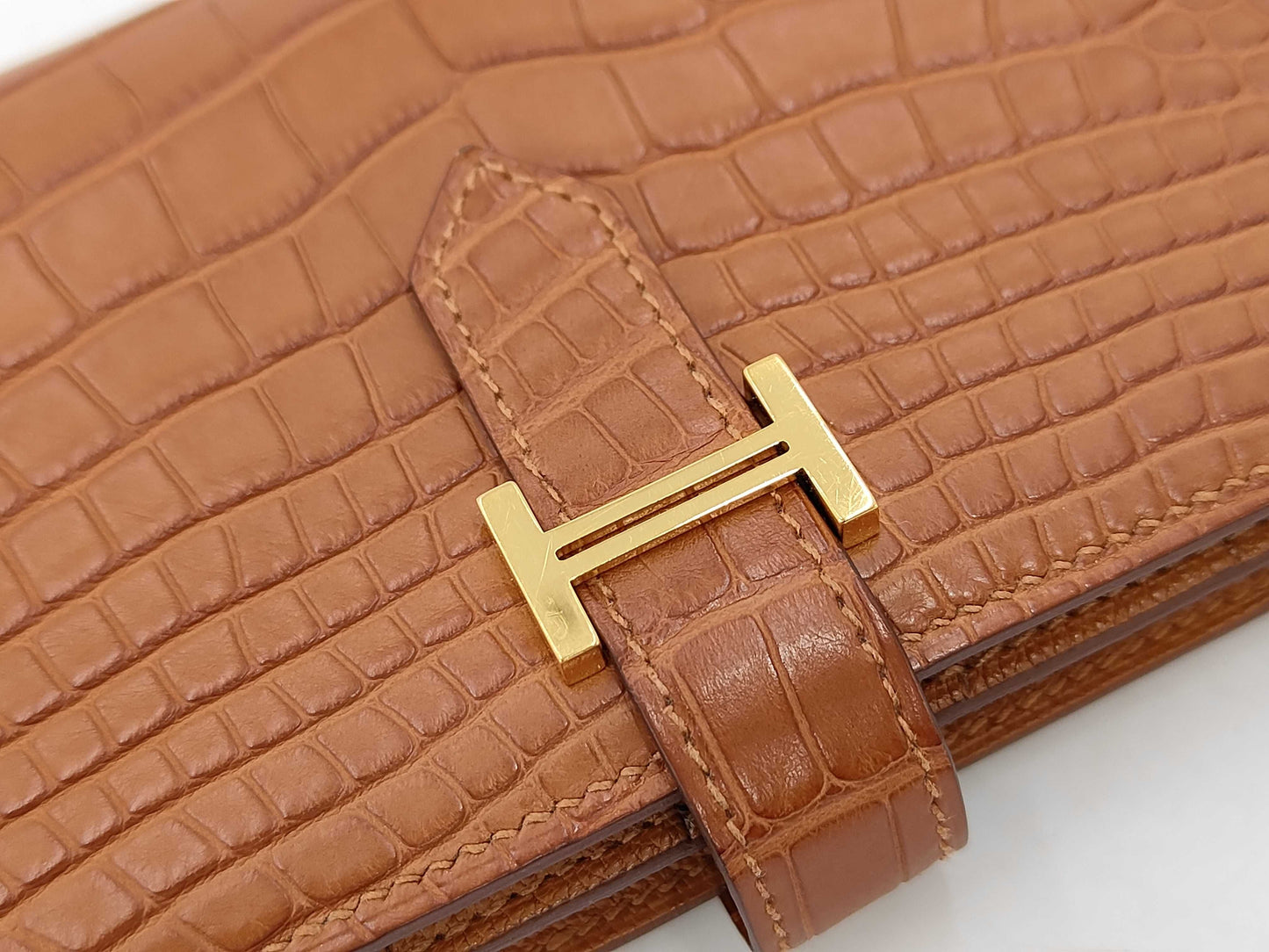 HERMES Bearn soufflet long wallet, crocodile, matte alligator leather, U stamp, gold hardware, brown wallet