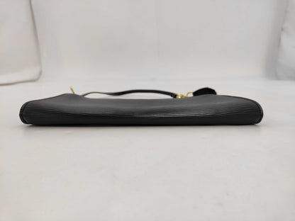 LOUIS VUITTON M52942 Epi Pochette Accessoires Noir Pouch