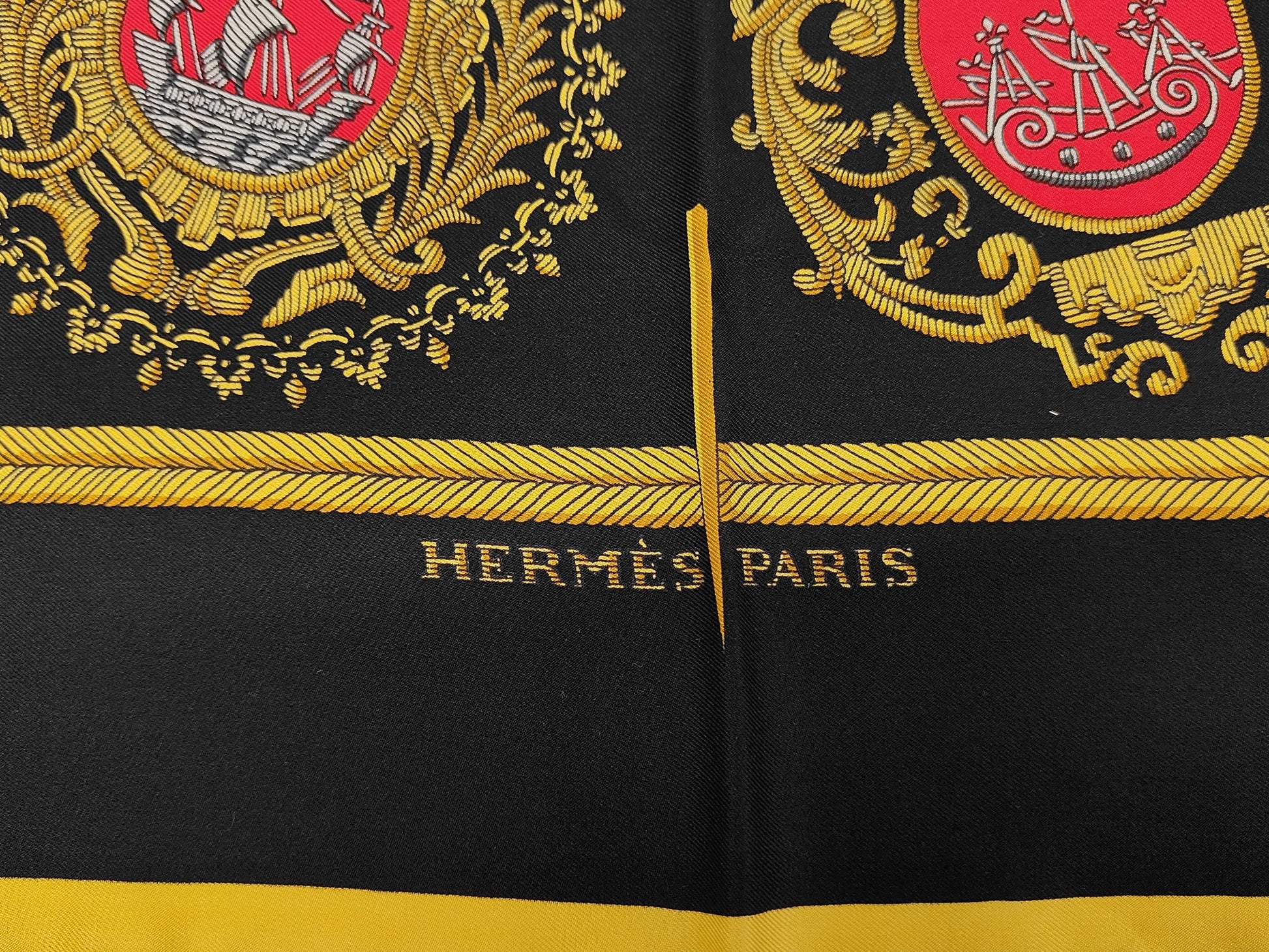 HERMES Silk Carré 90 LES ARMES DE PARIS Paris Coat of Arms Black Yellow Scarf