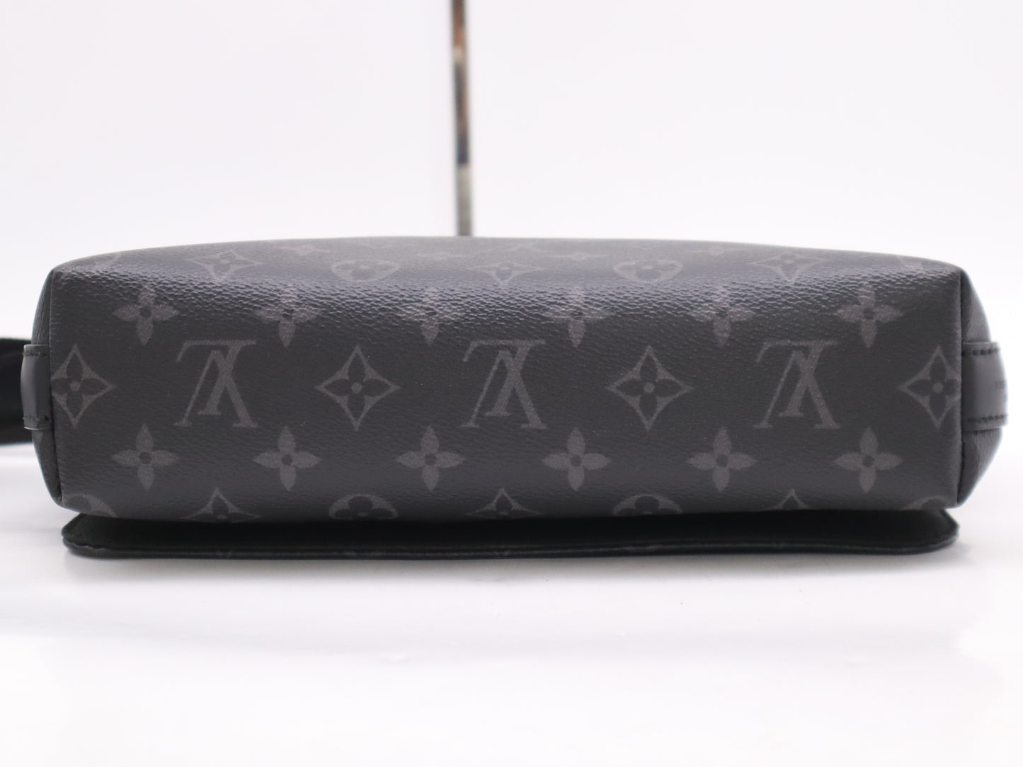 LOUIS VUITTON M44000 Eclipse District PM NM Shoulder Bag with Dust Bag