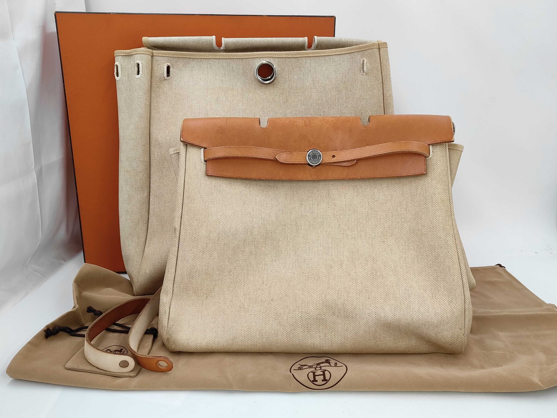 HERMES Airbag MM Handbag, □B Stamp, Toile H Leather, Natural Brown, Includes Cloche, Padlock, Two Keys, Box, Dust Bag, and Spare Bag