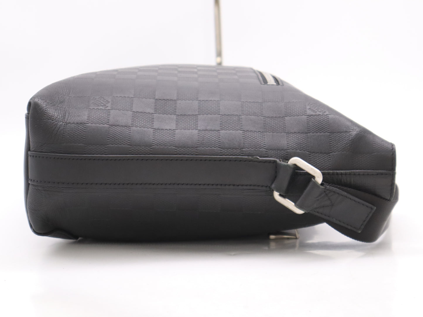 LOUIS VUITTON N42417? Damier Infini Discovery Messenger MM Onyx Shoulder Bag