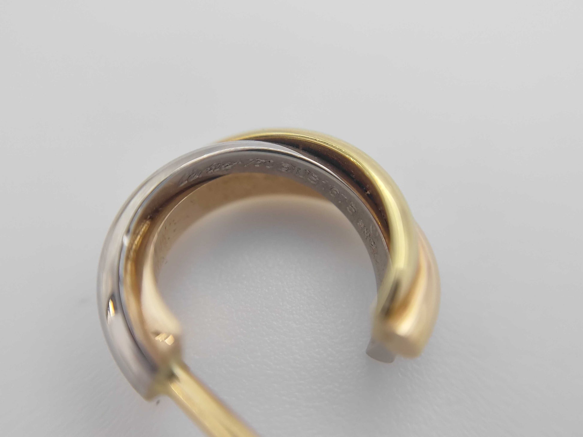 Cartier Trinity Three Collar 750 4.3g Earrings 