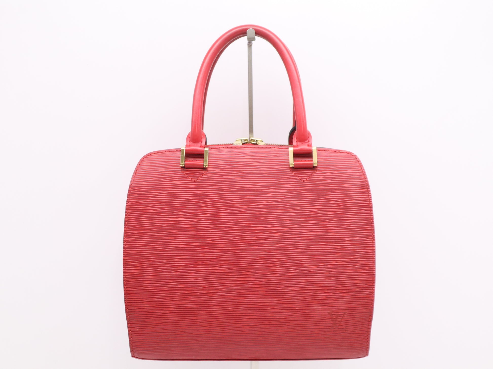 LOUIS VUITTON M52057 Epipon Neuf Castilian Red Handbag