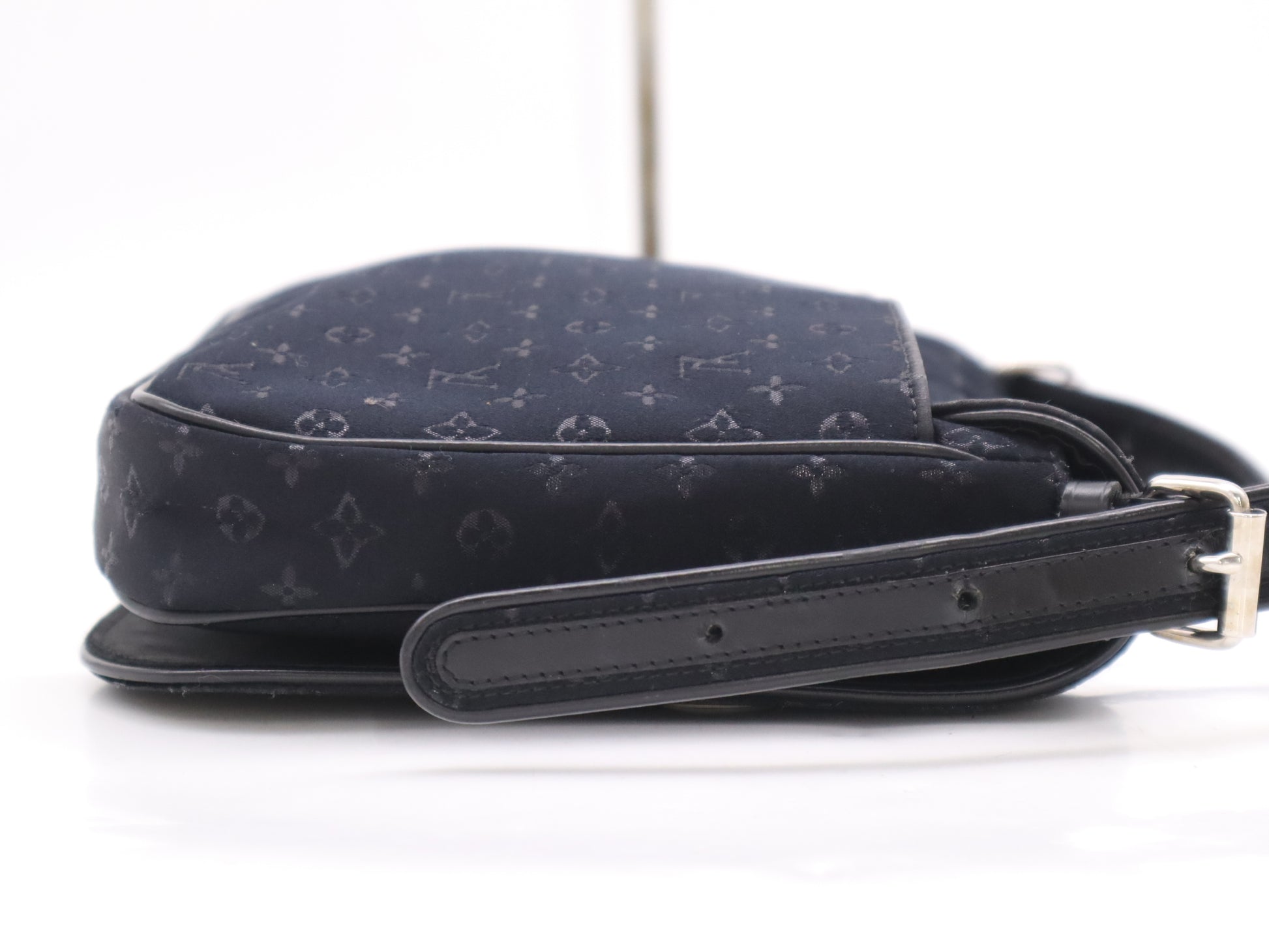 LOUIS VUITTON M92273 Monogram Satin Comte de Fe Musette Shoulder Bag