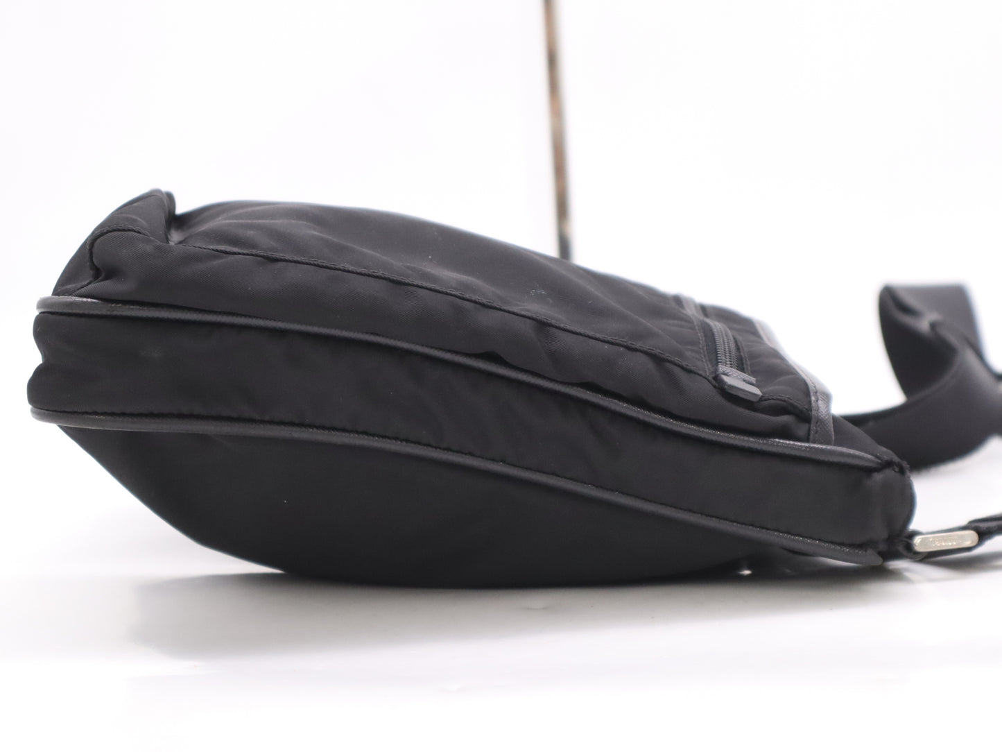 PRADA VA0251 Nylon Triangle Logo Shoulder Bag Black Shoulder Bag