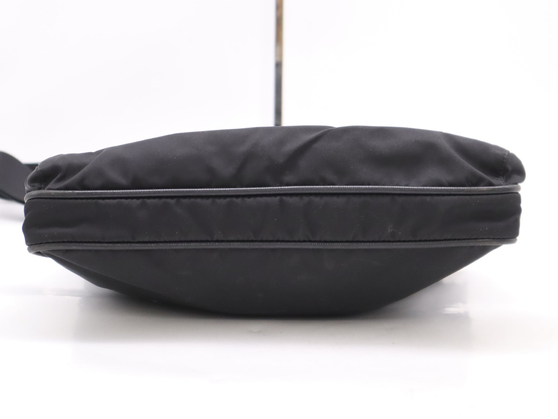 PRADA VA0251 Nylon Triangle Logo Shoulder Bag Black Shoulder Bag