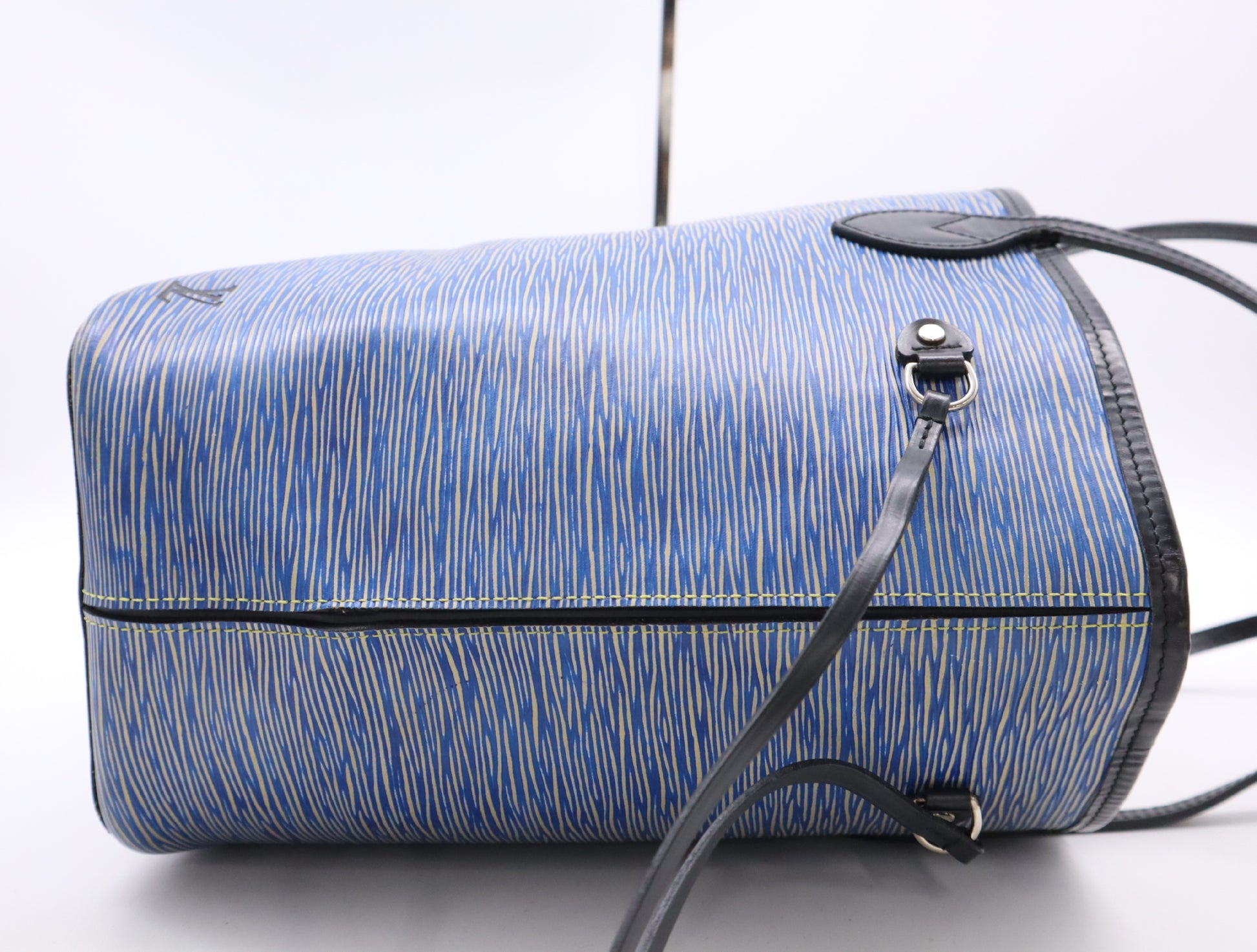 LOUIS VUITTON M51053 Epi Never Full MM Denim Blue Tote Bag with Pouch & Storage Bag