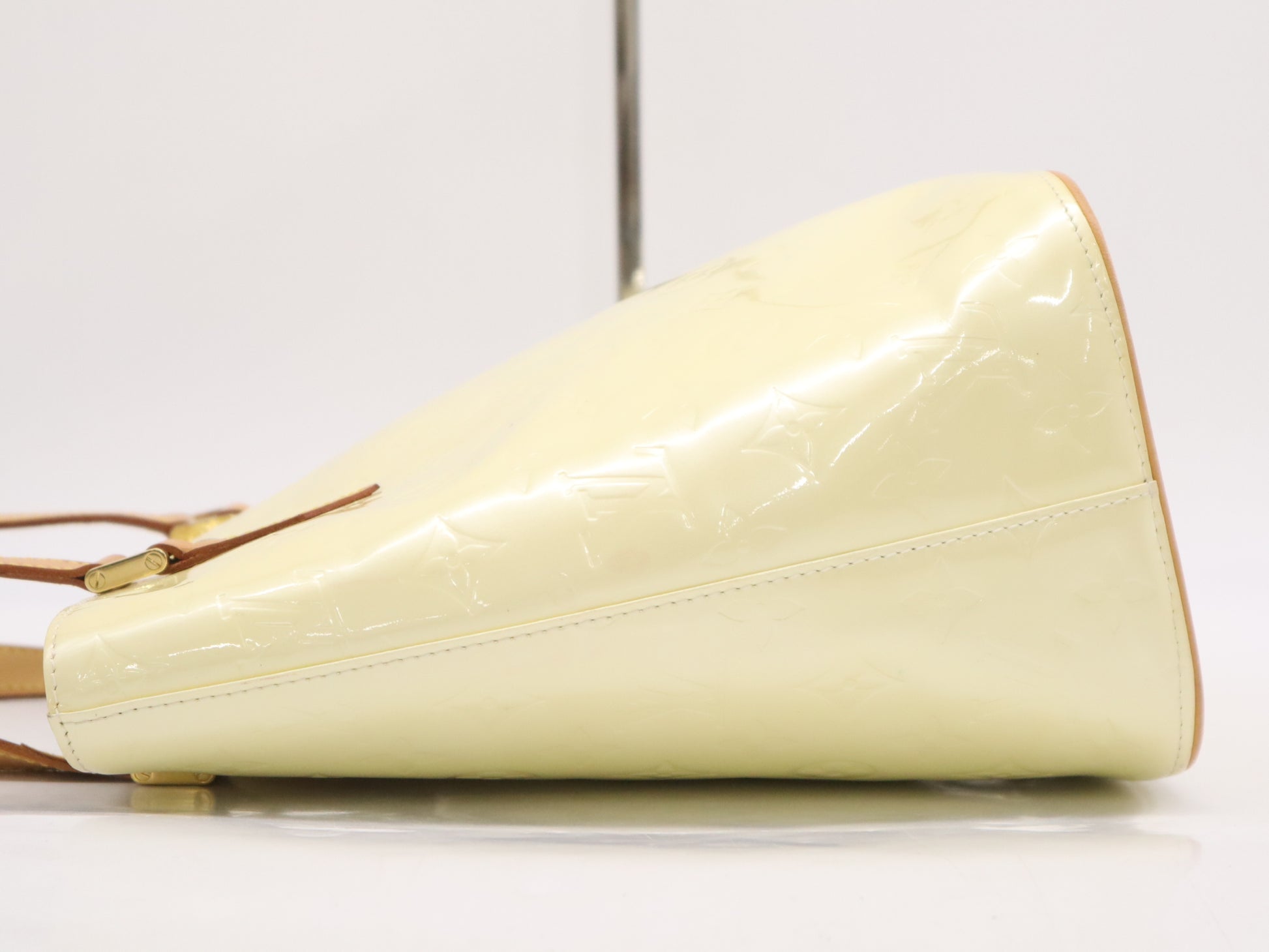 LOUIS VUITTON M91004 Vernis Houston Beige Handbag