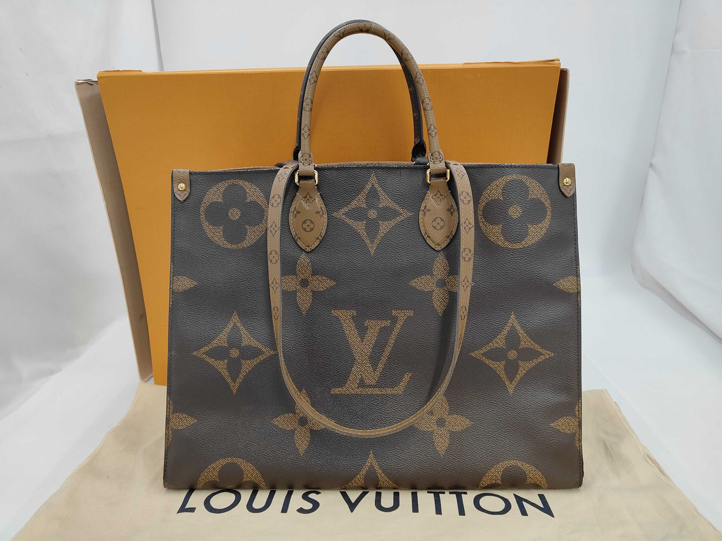 LOUIS VUITTON LOUIS VUITTON On the Go GM M44576 Tote Bag