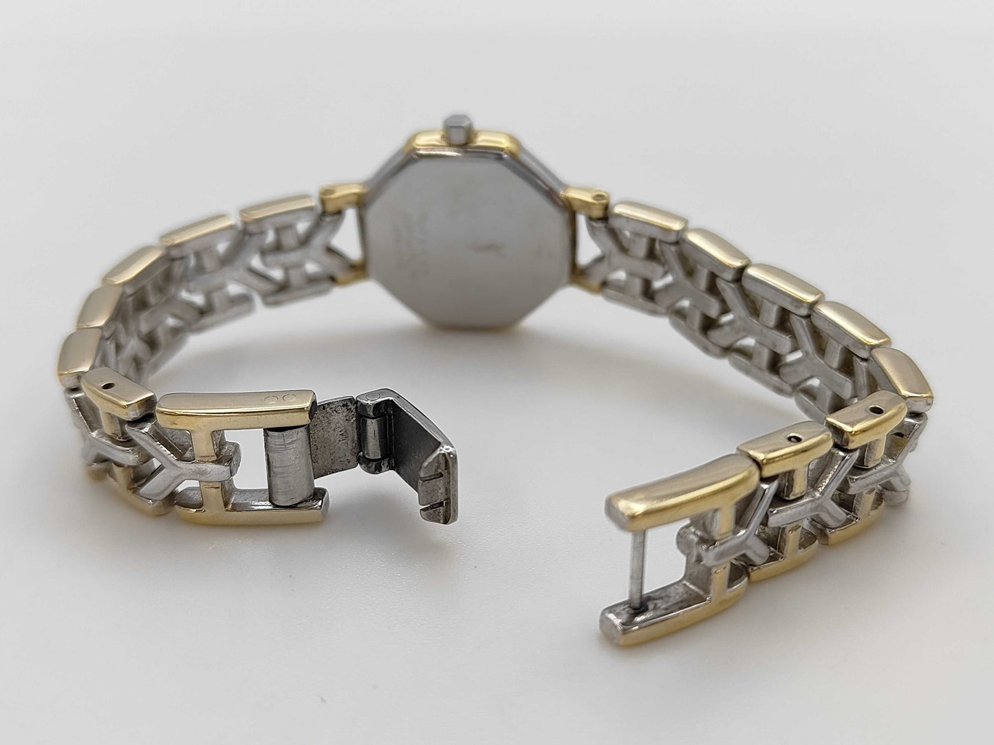 Yves Saint Laurent 2200-241762YO 670009 Quartz Women's Watch