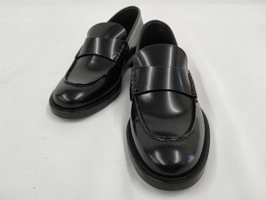 CHANEL Logo Loafers Loafers
