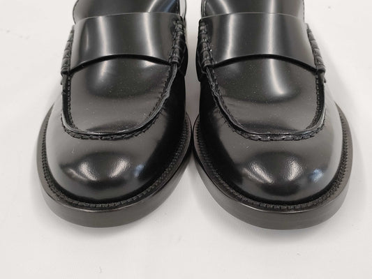 CHANEL Logo Loafers Loafers
