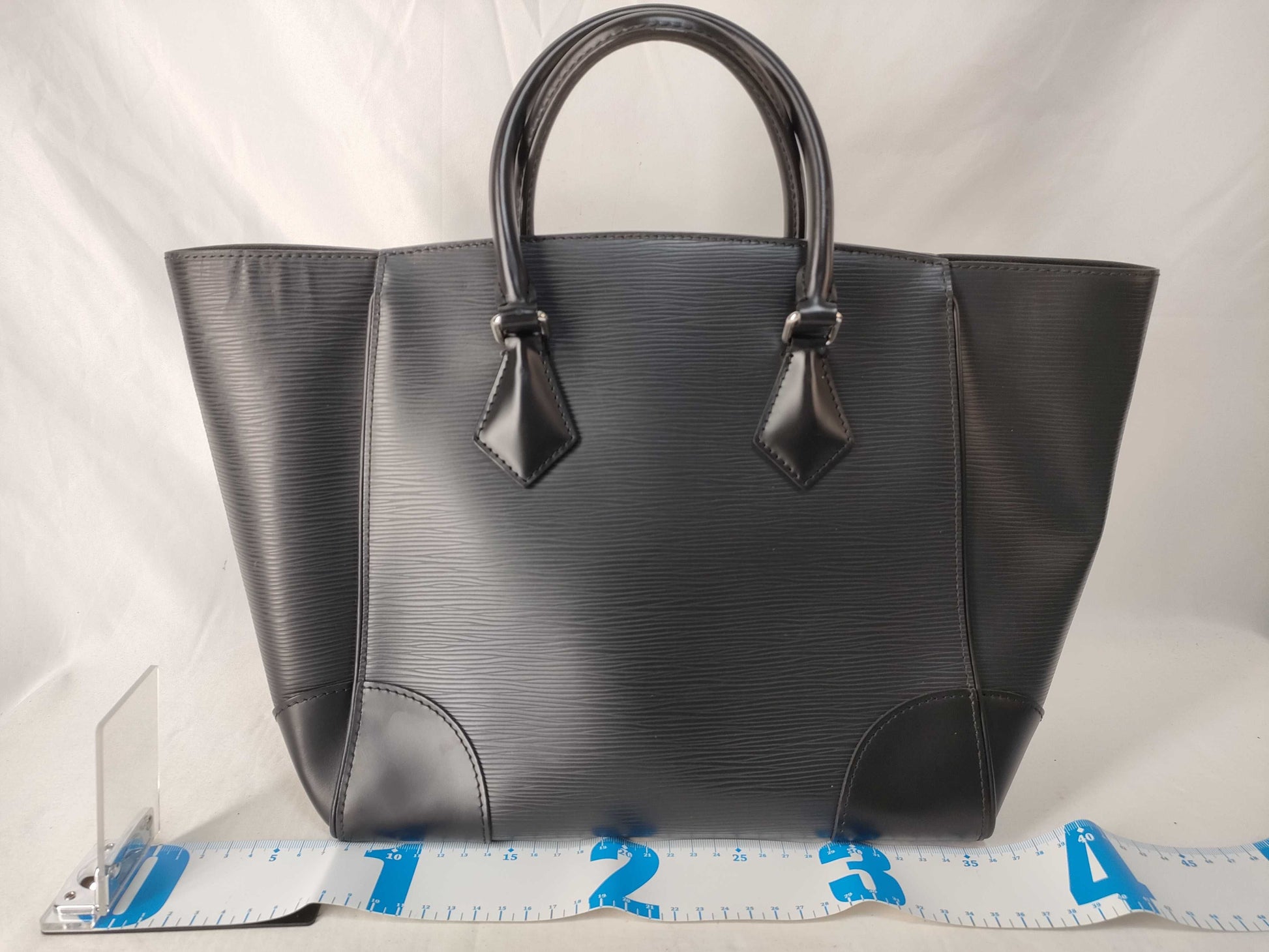 LOUIS VUITTON Epi Phoenix PM Handbag, Black, with Handbook, CA4185