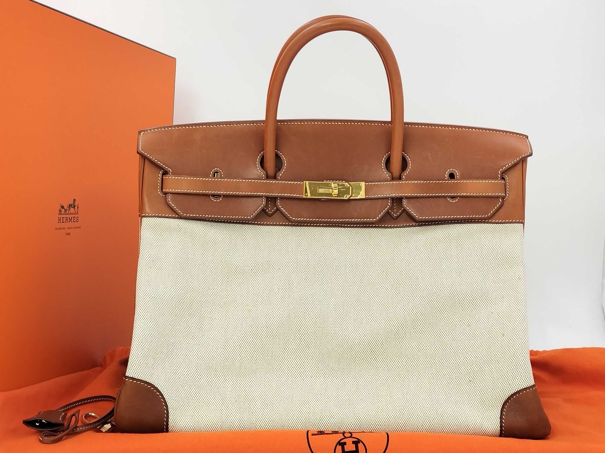 HERMES Birkin 40 Natural Ash/Valenia GP Hardware Handbag