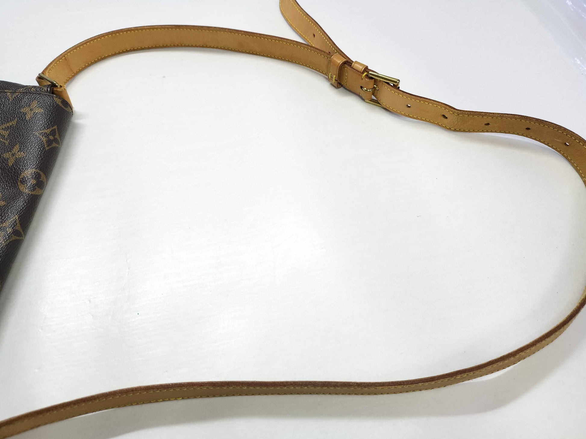 LOUIS VUITTON Monogram LV Musette Shoulder Bag