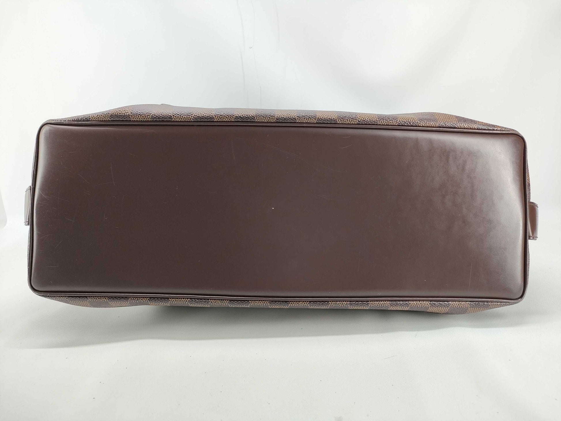 LOUIS VUITTON Damier Chelsea Tote Bag