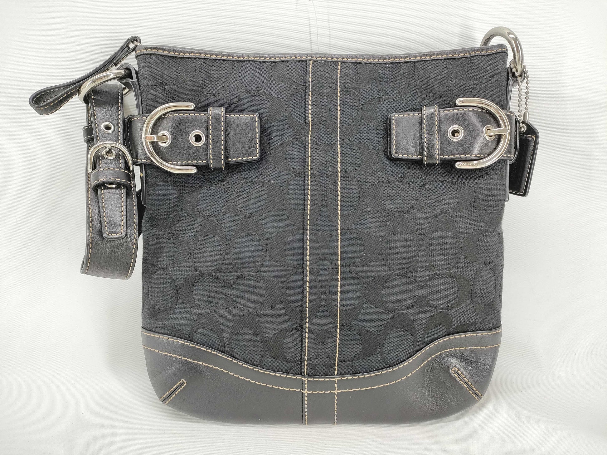 COACH Signature Shoulder Bag Black