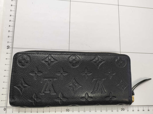 LOUIS VUITTON Monogram Ampplant Vuitton Monogram Unplanted Zippy Wallet Black Wallet