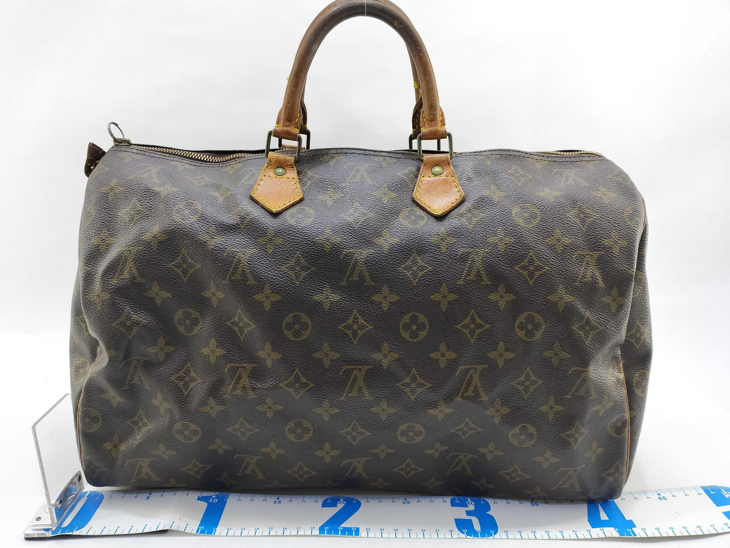 LOUIS VUITTON Monogram Vuitton Monogram Speedy Handbag
