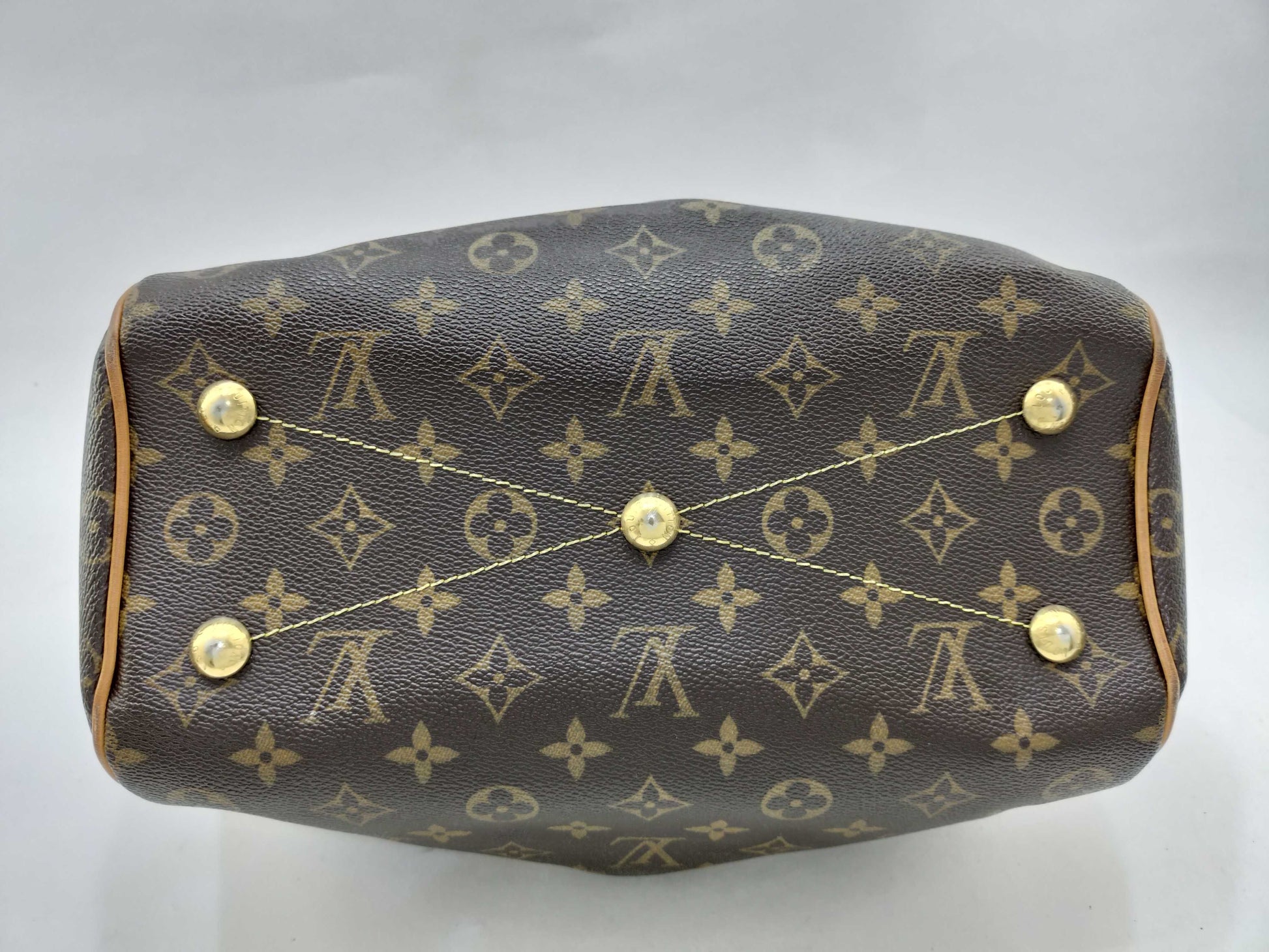 LOUIS VUITTON Monogram Vuitton Monogram Tivoli Handbag
