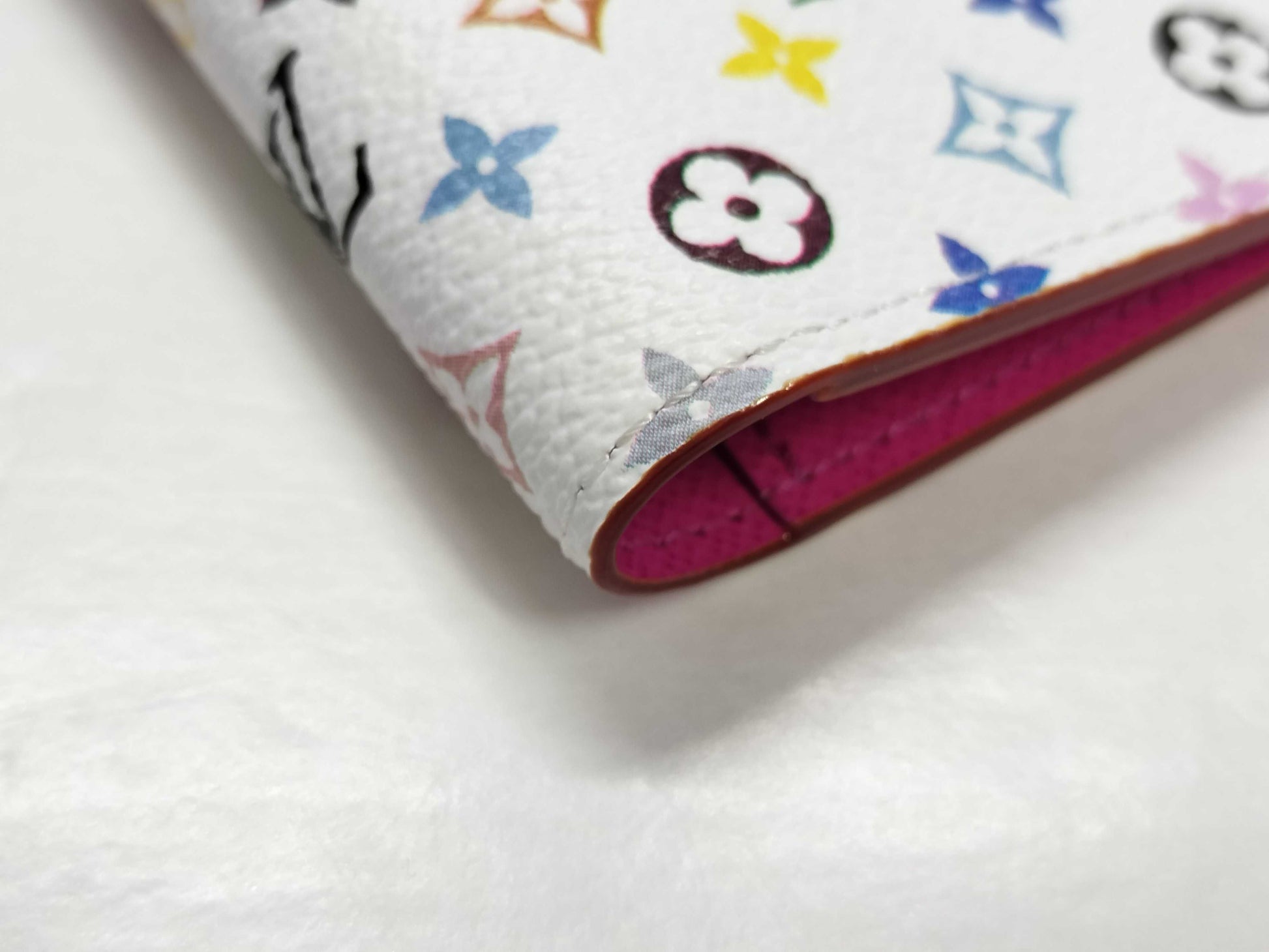 LOUIS VUITTON Monogram Multicolor Vuitton Multicolor Passpole RFID Notebook Cover