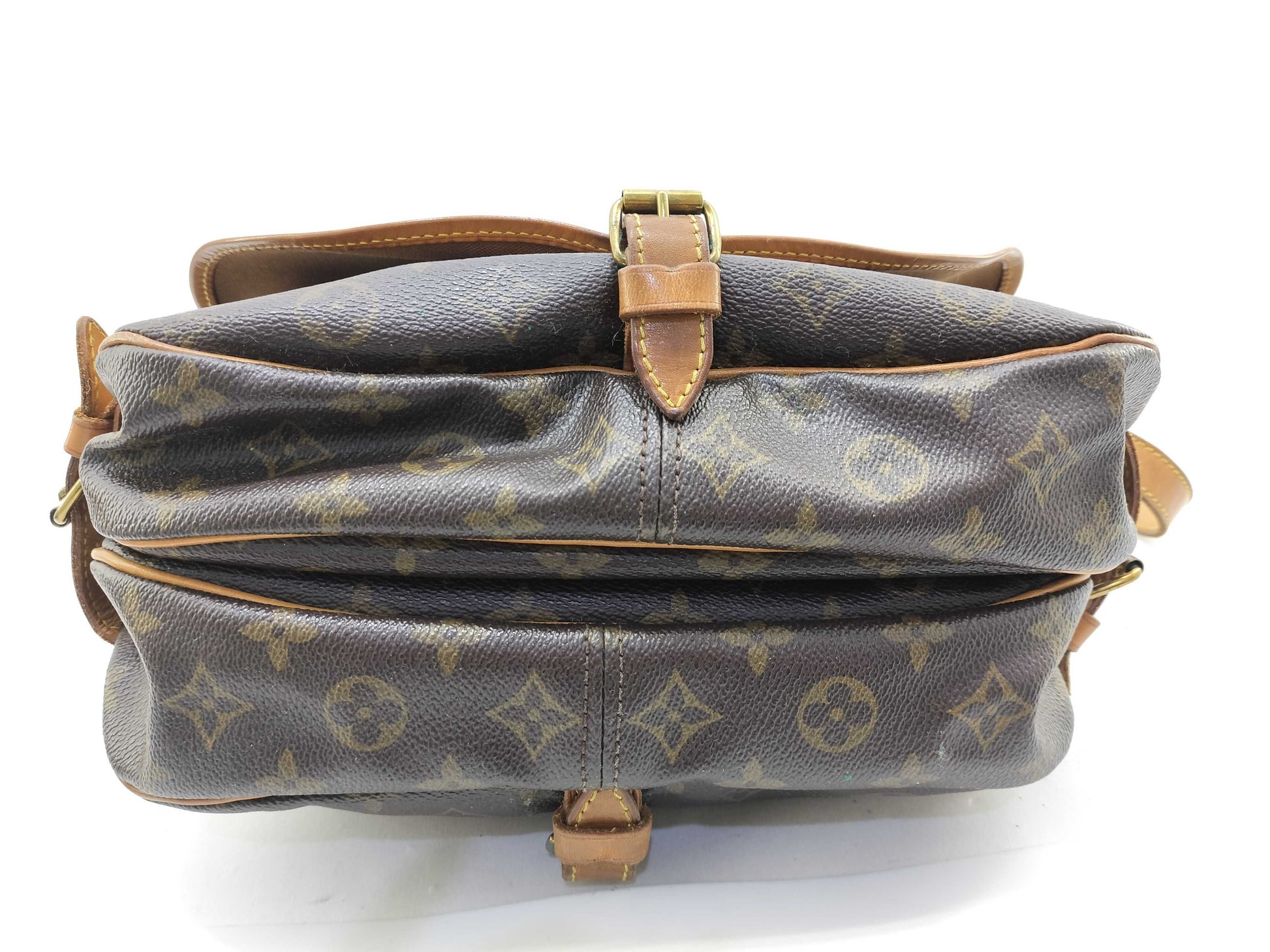 LOUIS VUITTON Monogram Vuitton Monogram Saumur Shoulder Bag