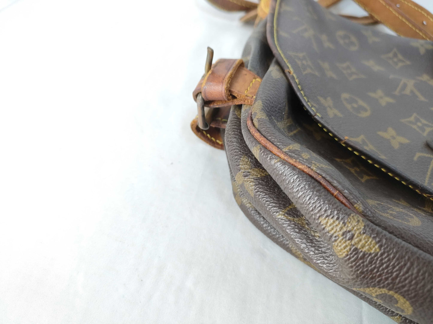LOUIS VUITTON Monogram Saumur 30 M42256 Shoulder Bag