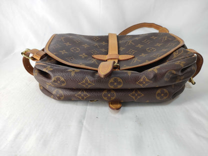 LOUIS VUITTON Monogram Saumur 30 M42257 Shoulder Bag