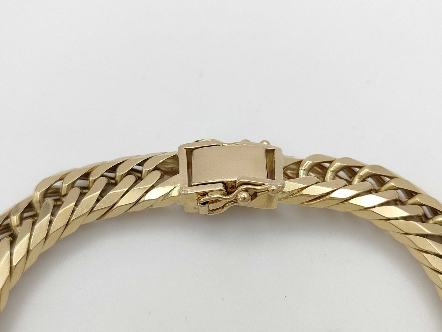 Kihei 8-Sided Triple 20cm K18 49.6g Bracelet Bangle 