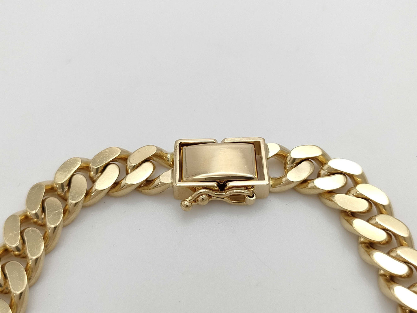 Kihei 2-Sided Single 19.5cm K18 50.1g Bracelet Bangle 