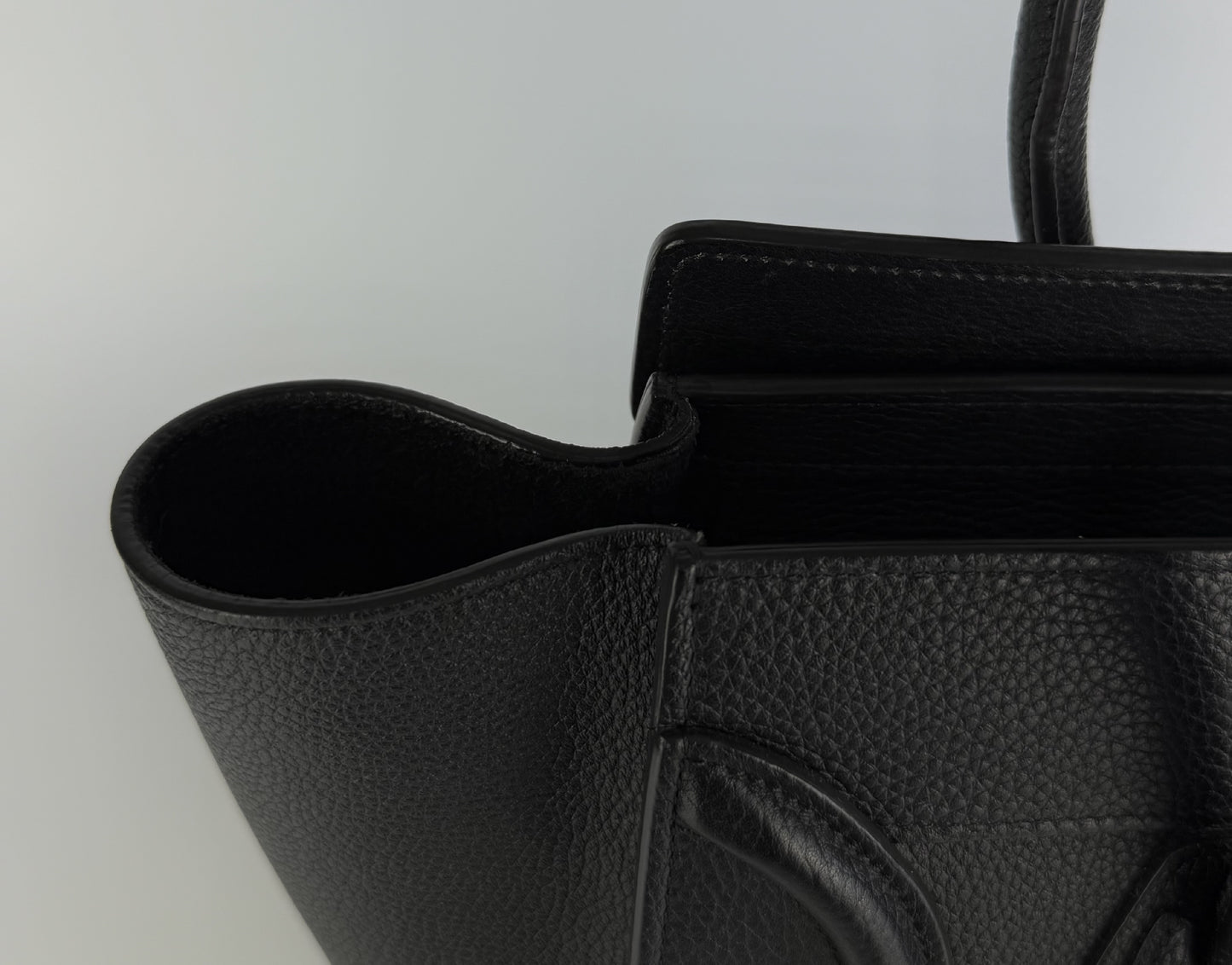 CELINE Luggage Microshopper Leather Black Handbag