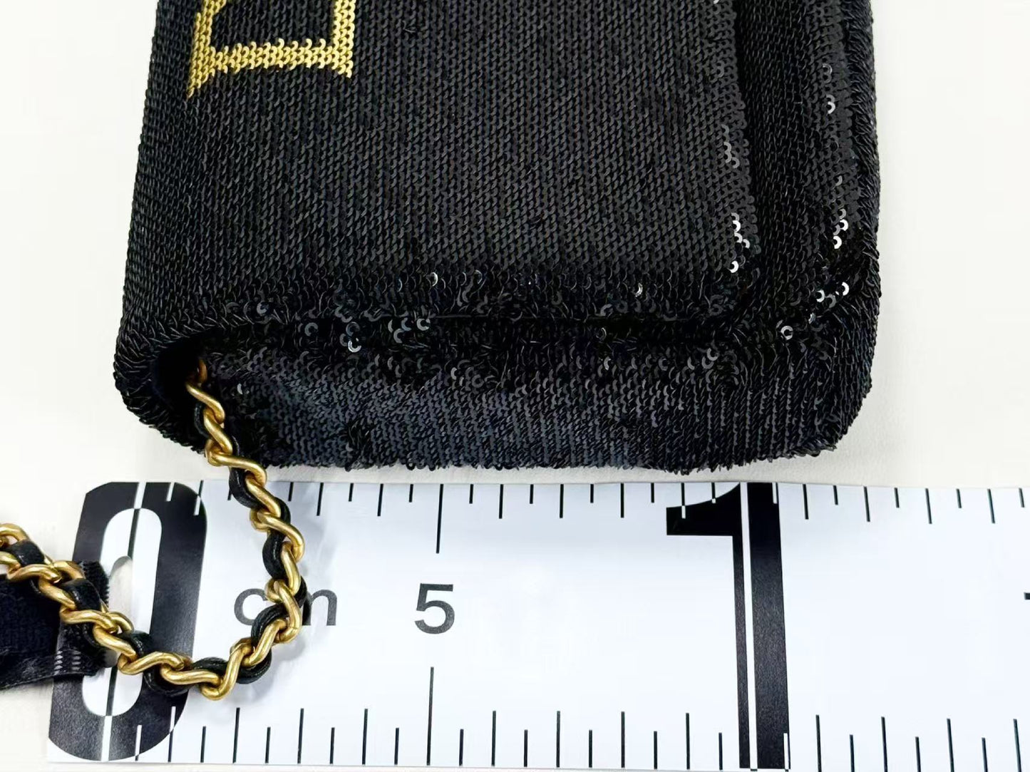 CHANEL Black Sequin DARE・TO・DISTURB W24/H11/D4cm Approx. 24 [with G Card and Sticker] Vintage G Hardware Shoulder 24217819 Super Beautiful A Shoulder Bag