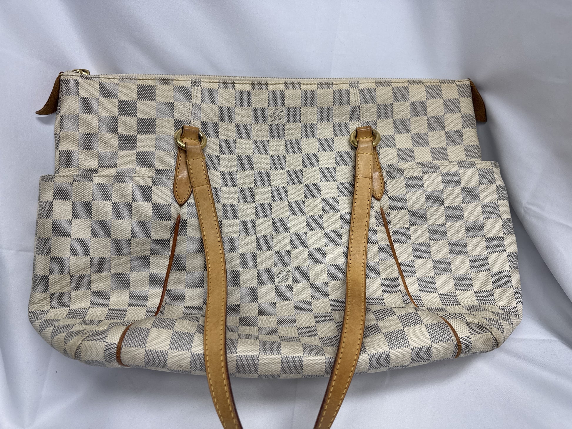LOUIS VUITTON Vuitton Totale MM Tote Bag