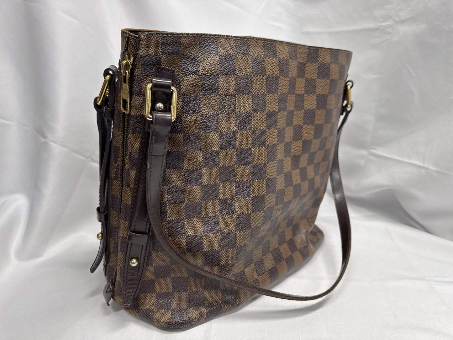 LOUIS VUITTON Vuitton Hippo Rivington Handbag