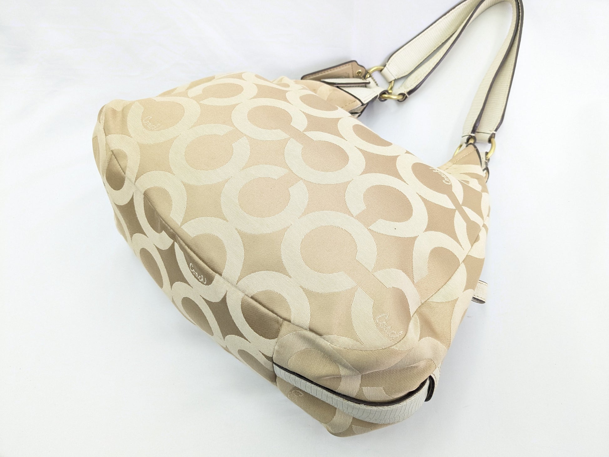 COACH Coach Shoulder Shoulder Bag