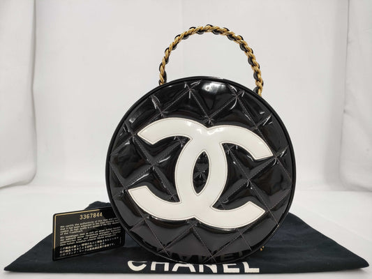CHANEL Matlasse Patent Cocomark Round Vanity Bag Black Gold Fittings 3rd Line Handbag