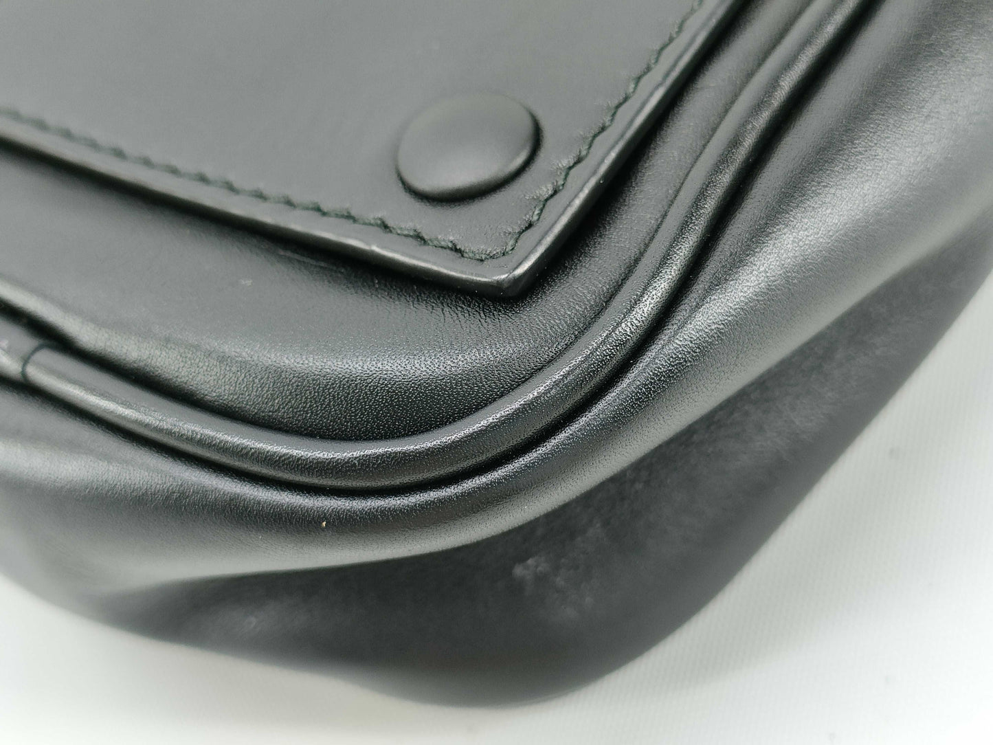 BOTTEGA VENETA Leggero Punching Black Shoulder/Waist Bag