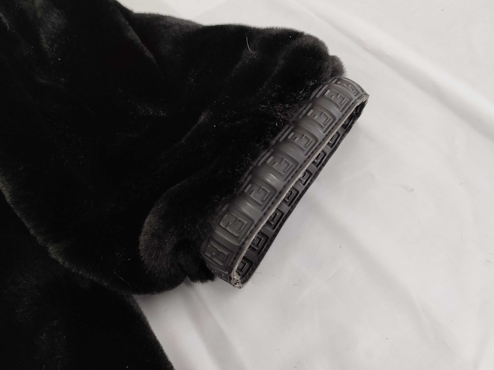 FENDI Fendi Zip-Up Fur Blouson Reversible Hooded FF I42 Shirt