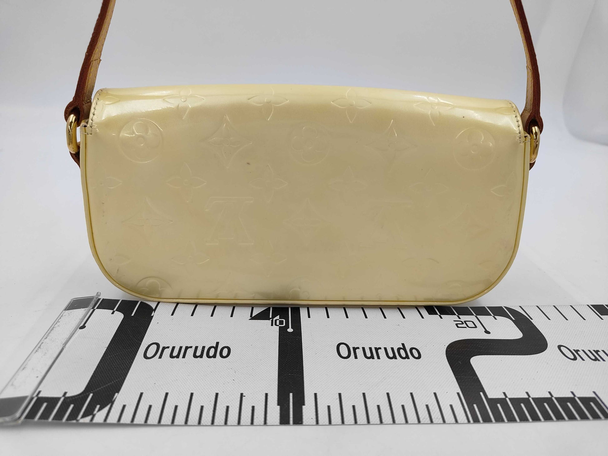 LOUIS VUITTON Louis Vuitton Vernis Malibu Street Handbag