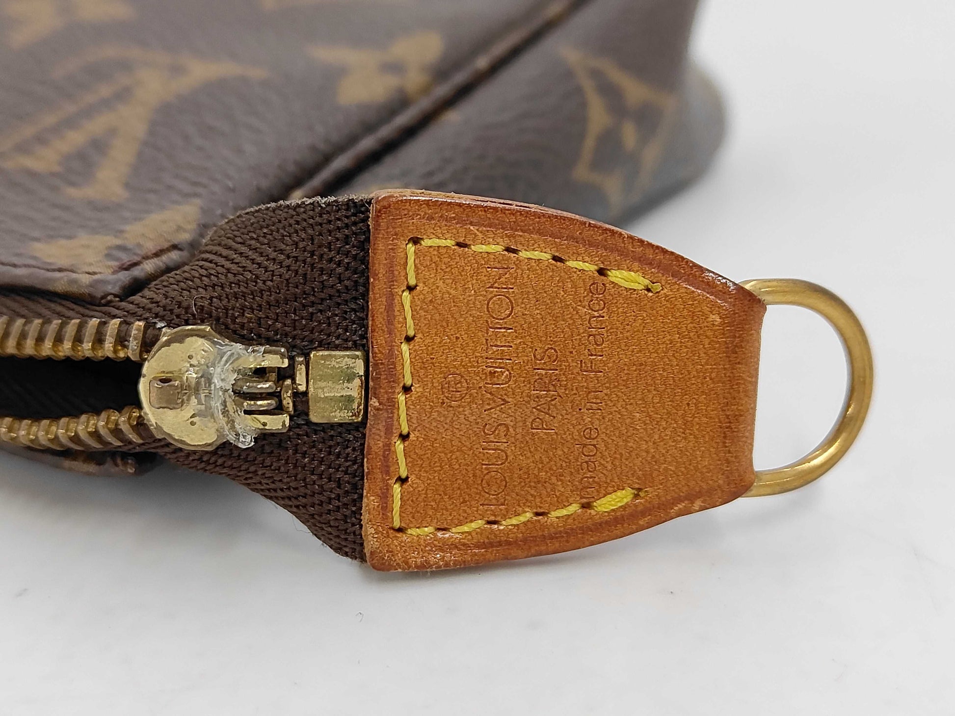 LOUIS VUITTON Poschet Accessoir Handbag