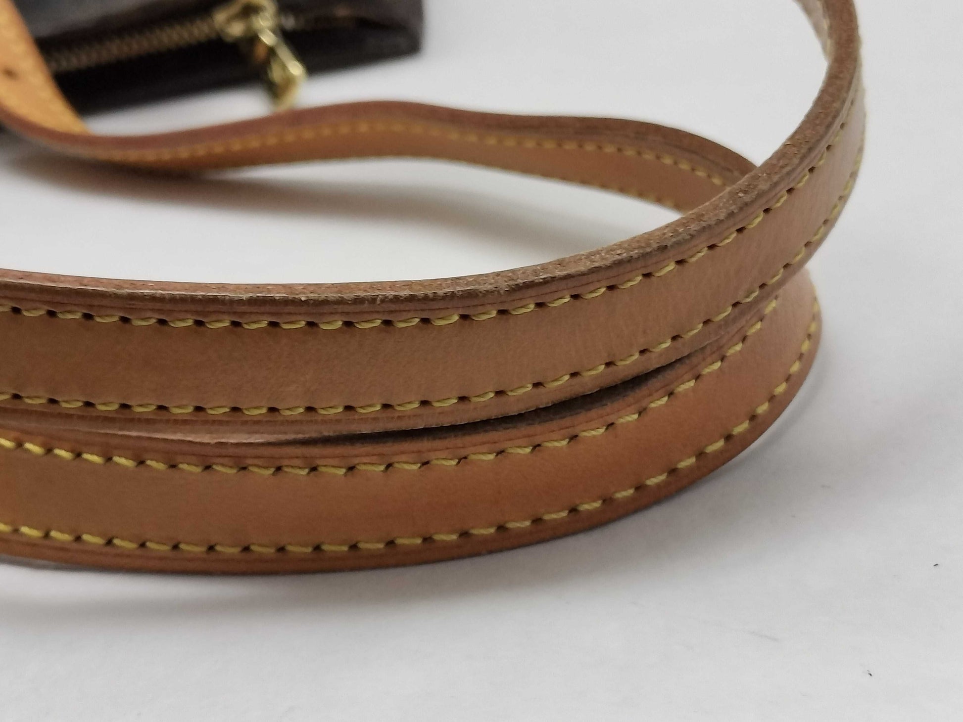 LOUIS VUITTON Monogram Bag Louis Vuitton Monogram Bucket PM Handbag Tote Bag with Pouch