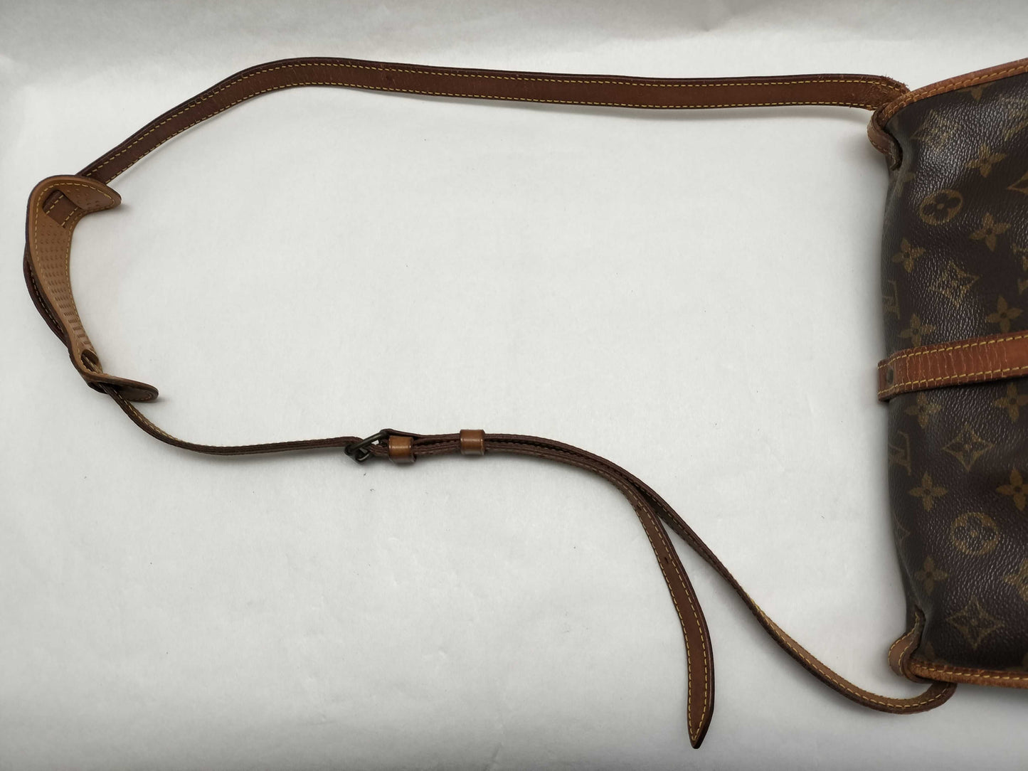 LOUIS VUITTON Monogram Bag Louis Vuitton Monogram Saumur 30 Shoulder Bag