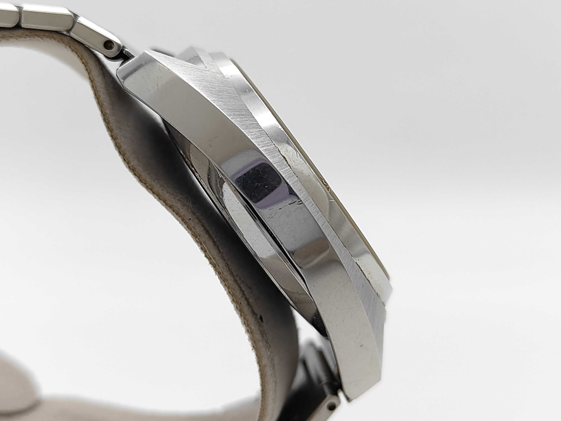 OMEGA Seamaster Cosmic 2000 Date Silver Dial Automatic Current Men's Watch