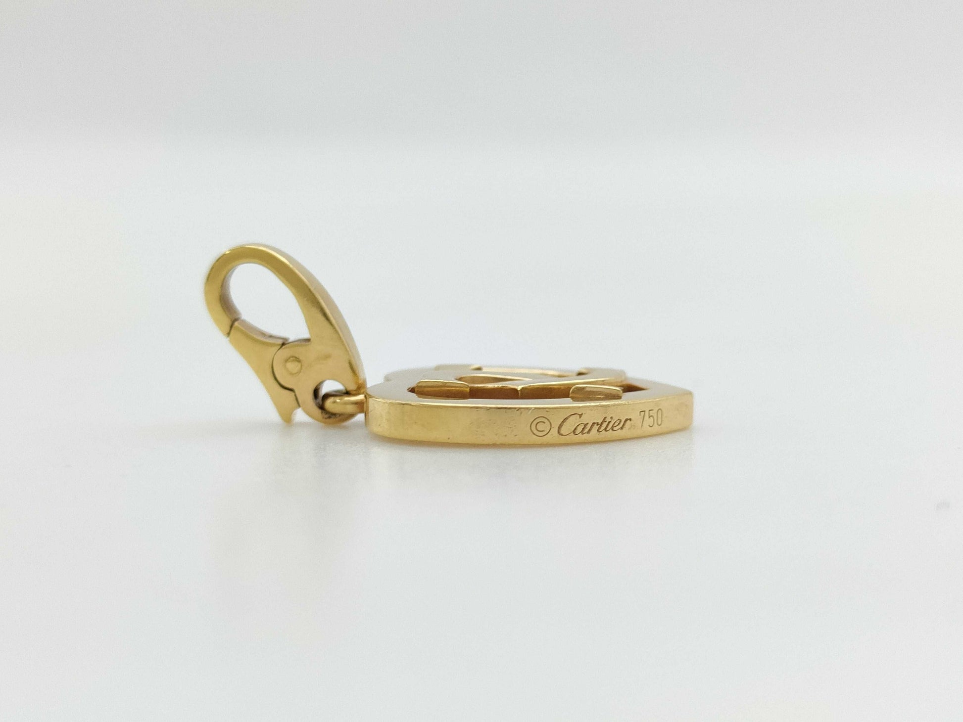Cartier 2C Charm Pendant Top in Yellow Gold 750, 5.5g 