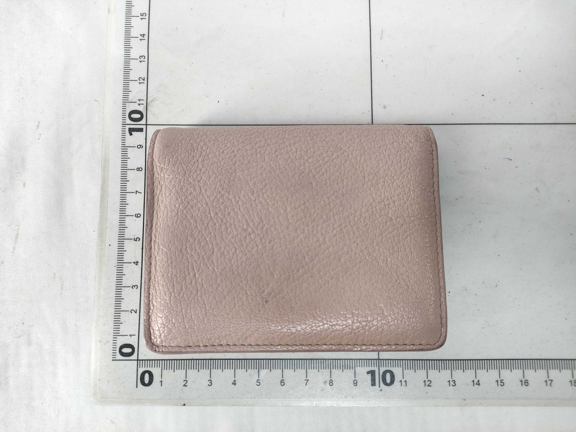 Miu Miu RFID vertical logo wallet with box