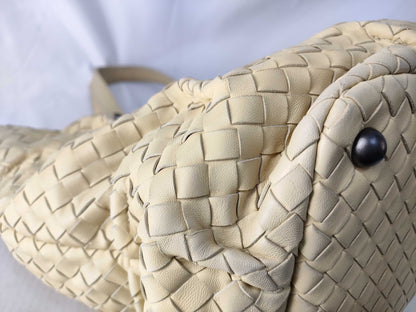 BOTTEGA VENETA Bottega Veneta Tote Bag Intrecciato Mega Intrecciato Handbag