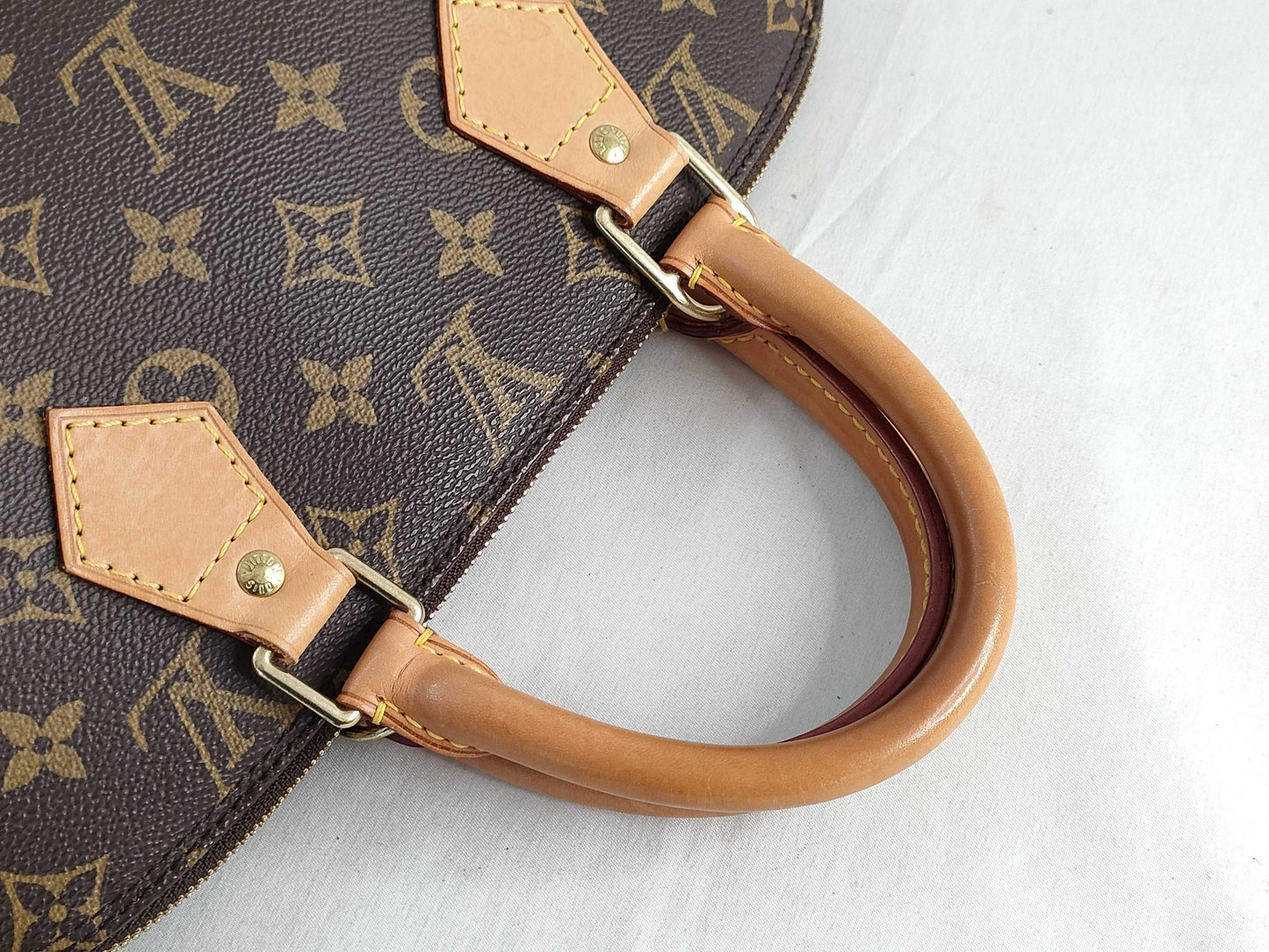 LOUIS VUITTON Monogram Handbag
