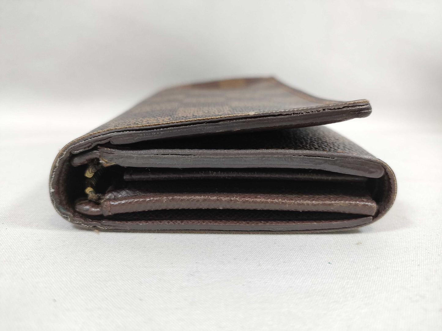 LOUIS VUITTON Damier Louis Vuitton Wallet