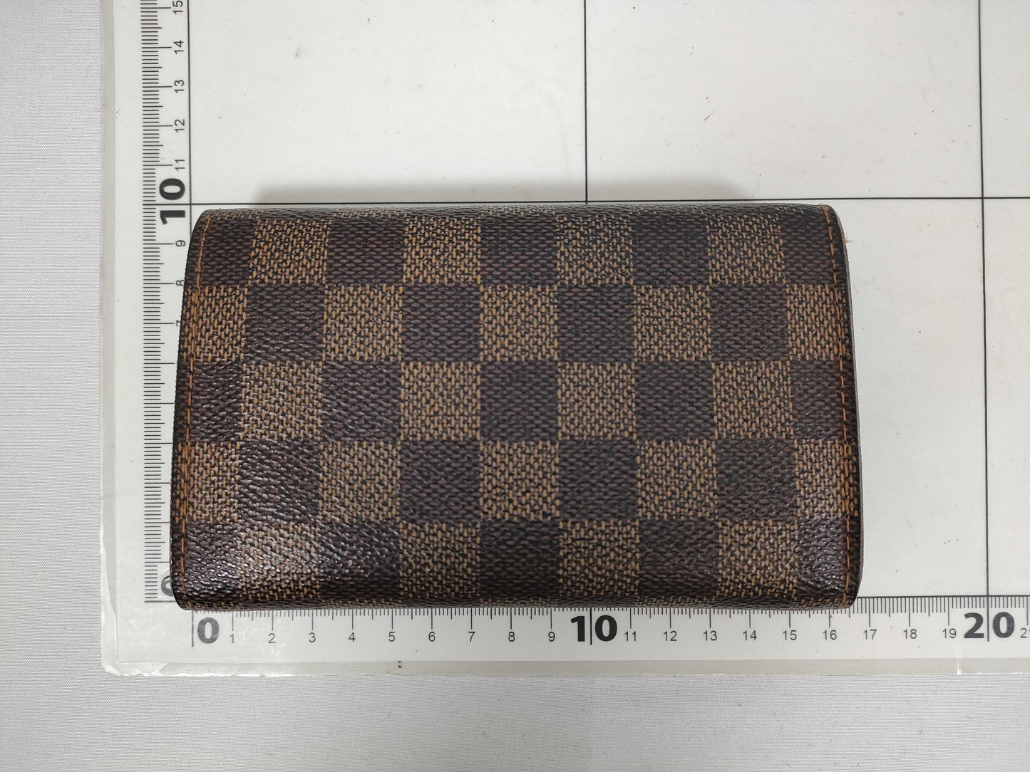 LOUIS VUITTON Damier Louis Vuitton Wallet